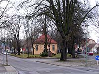 Bild 3: Dorfanger mit Kirche